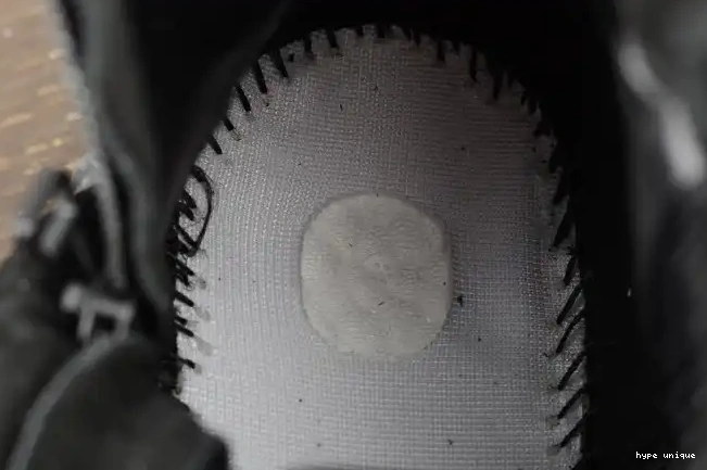hype Boost Triple Adidas Cblack 750 Black Yeezy BB1839 0520